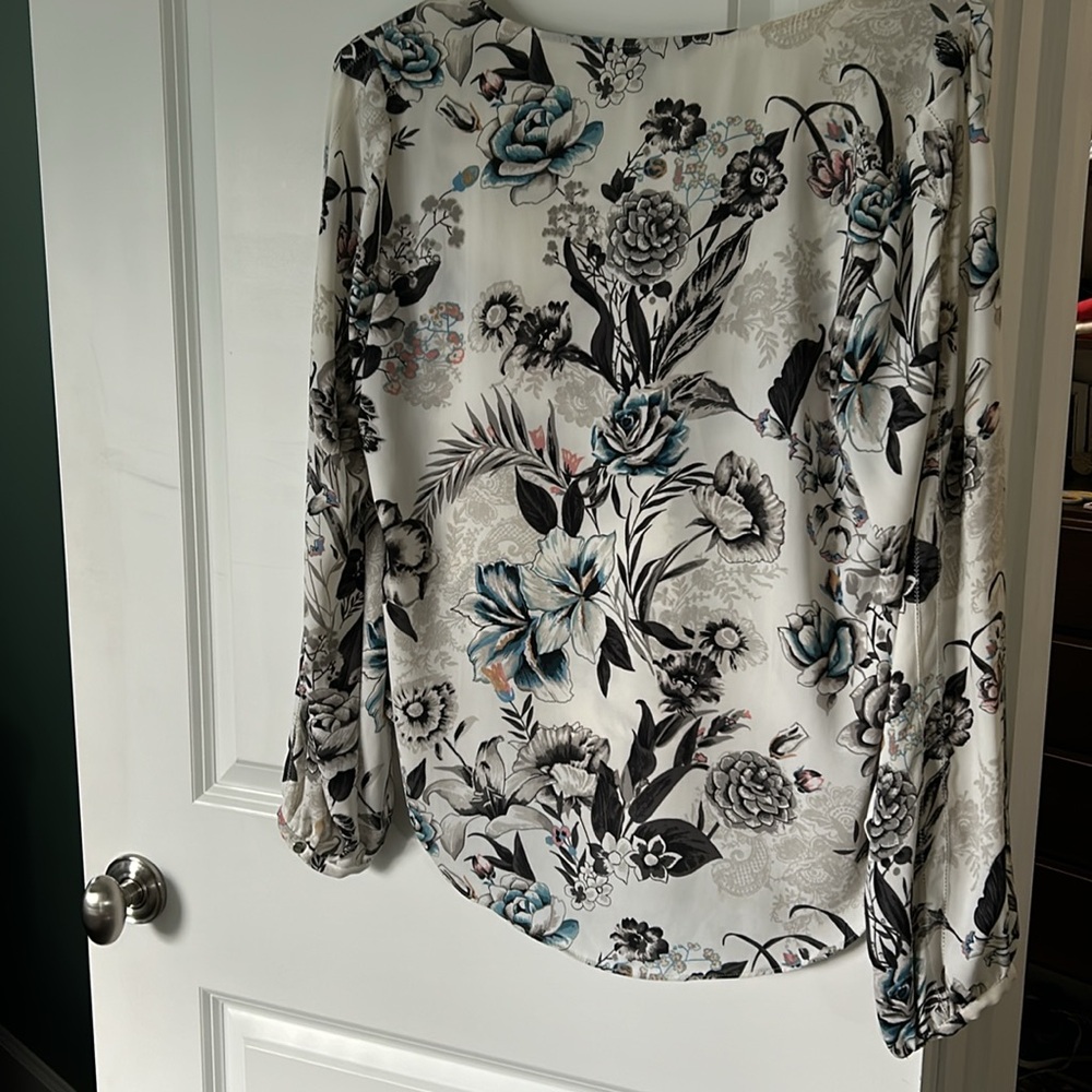 WHBM Top - Picture 3 of 5